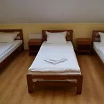 Апартаменты Private Parking And Kitchen