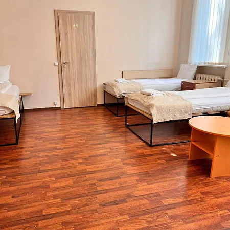 Apartment Private Parking And Kitchen