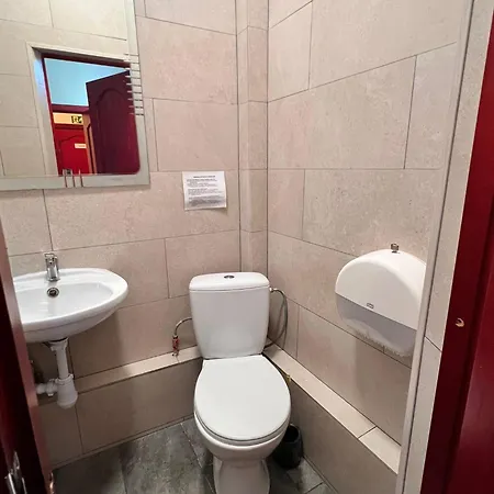 Lägenhet Private Parking And Kitchen *