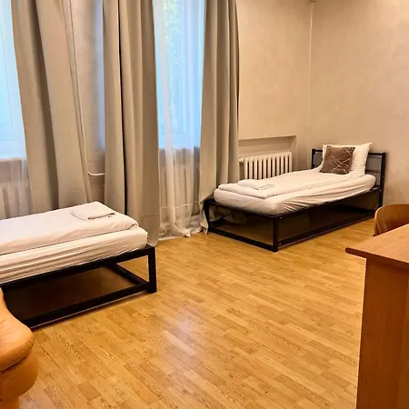 Private Parking And Kitchen * 克莱佩达