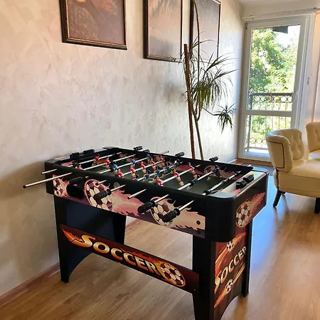 Lägenhet Private Parking And Kitchen *