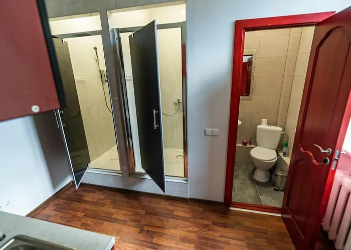 Private Parking And Kitchen Daire