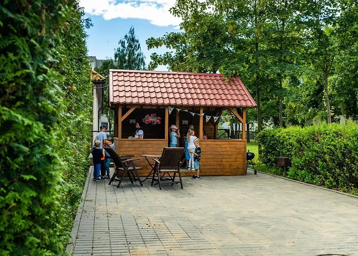 Private Parking And Kitchen *