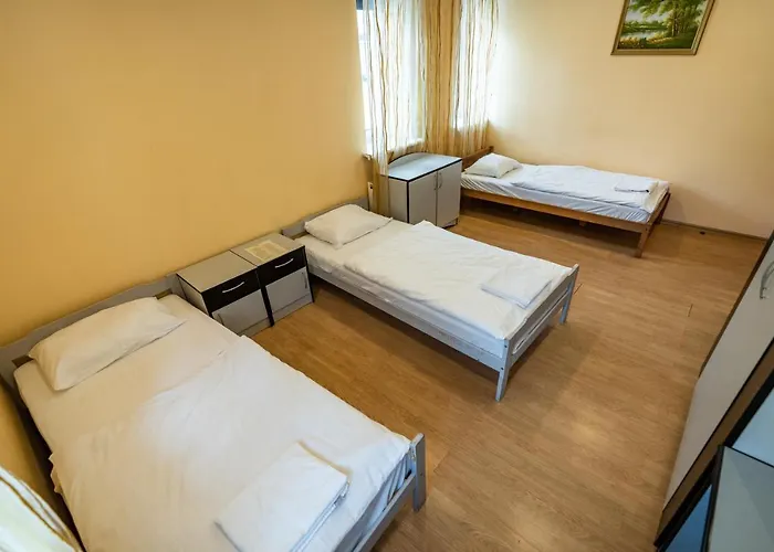 Private Parking And Kitchen