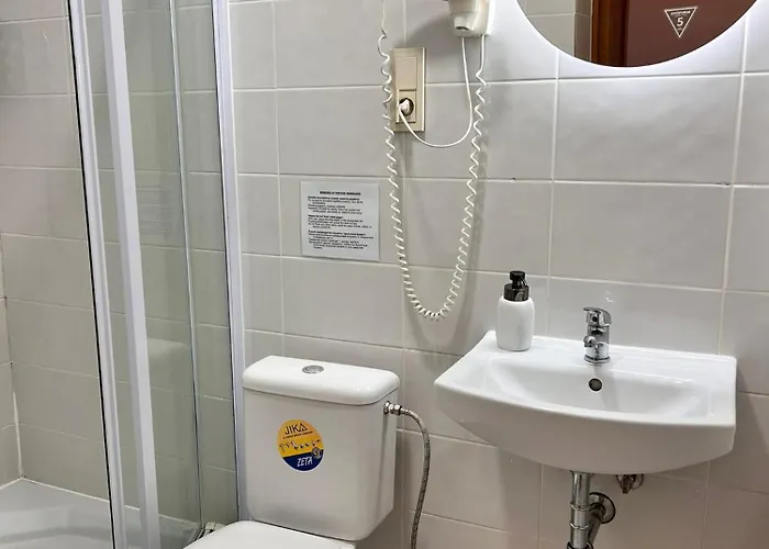 Daire Private Parking And Kitchen