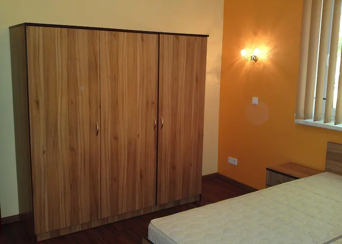 Private Parking And Kitchen