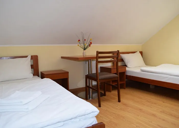 Private Parking And Kitchen